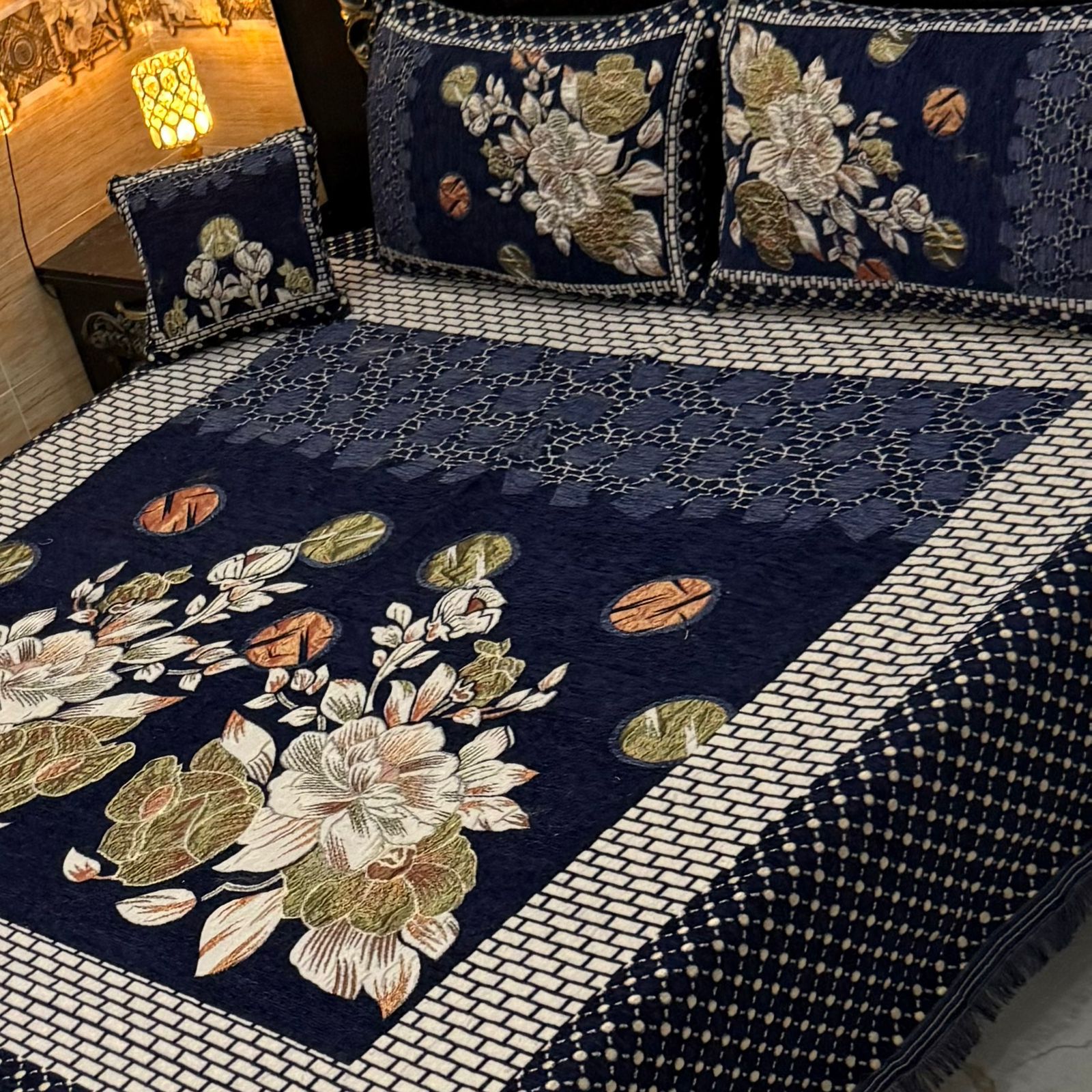 4Pc Velvet Jaquard Bedsheet