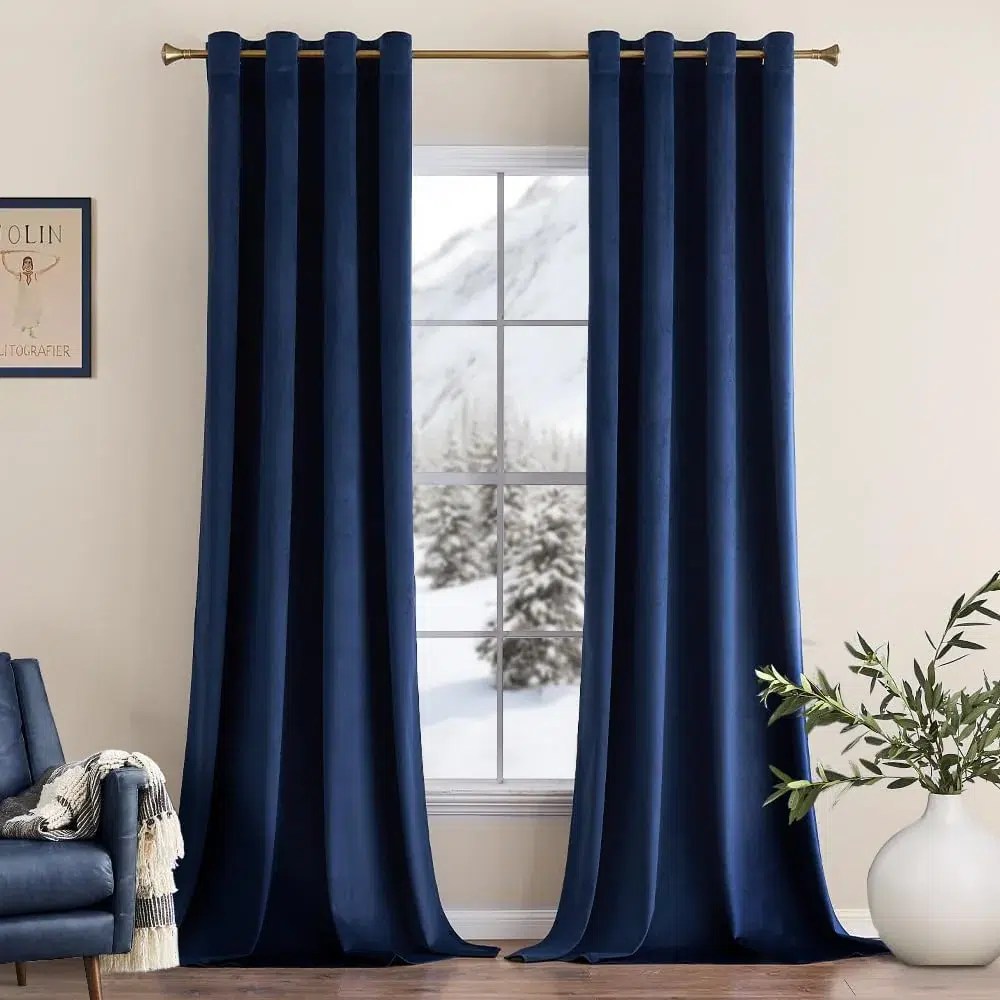 Plain Velvet Curtain (2 Curtain Sett)